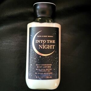 Bath & Body Works Into the Night Daily Nourishing Body Lotion 8 oz.